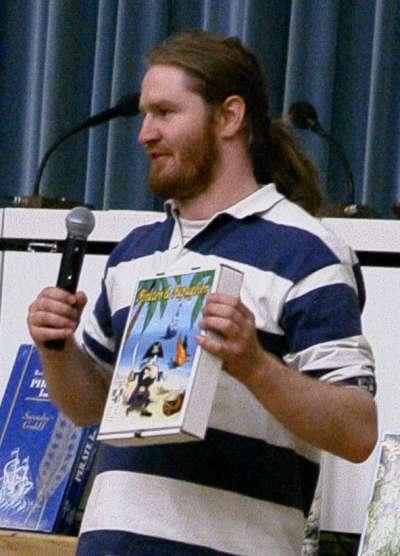 Holger Marckwardt bei der Präsentation seines Spiels auf dem Sammlertreffen 2003